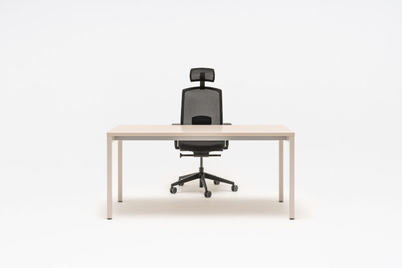 desk ogi y 170 acacia ral9010 (8) desk ogi y 170 acacia ral9010 (8)