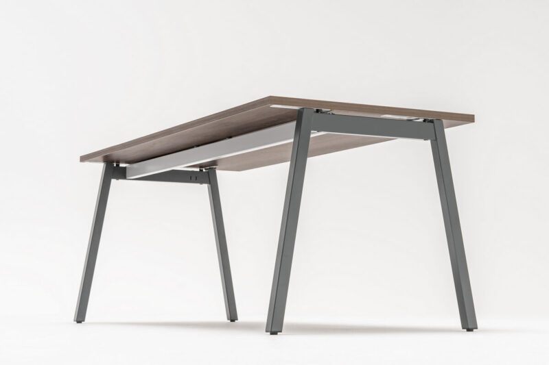 biurko-z-blatem-przesuwnym-slide-02 biurko-z-blatem-przesuwnym-slide-02