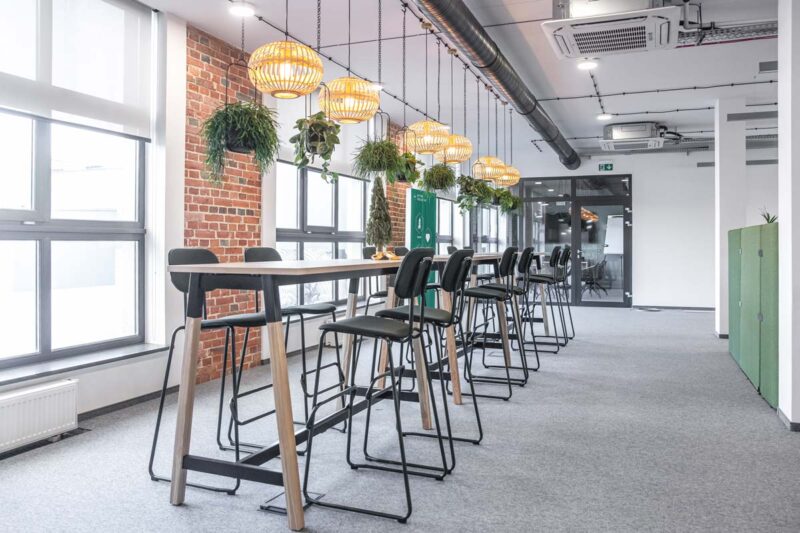 new-school-high-stool-uphr-2_4 new-school-high-stool-uphr-2_4