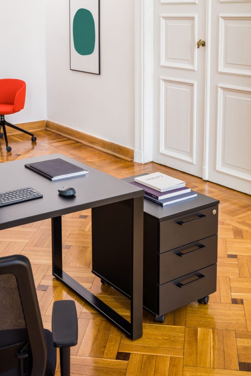 operative ogi_q desk mdd (1) operative ogi_q desk mdd (1)