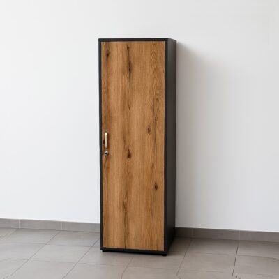 Szafa ubraniowa jednodrzwiowa do biura 1842 x 600 x 600 mm – SW prawa