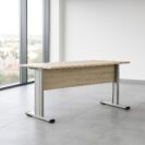 Stół konferencyjny na stelażu metalowym w kształcie T SKS (warianty)