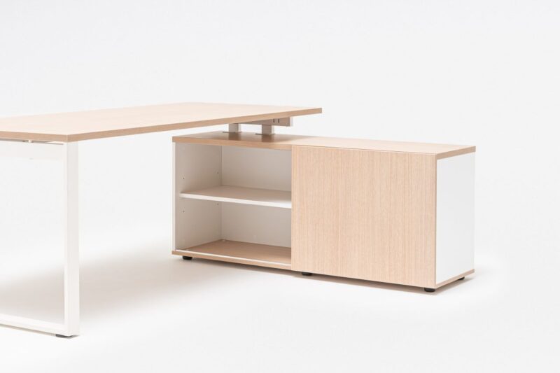 desk_ogi_q_mdd_canadian_oak_ral9010_8_ desk_ogi_q_mdd_canadian_oak_ral9010_8_