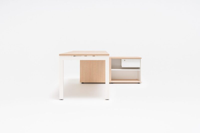 desk_ogi_u_mdd_canadian_oak_ral9010_5_ desk_ogi_u_mdd_canadian_oak_ral9010_5_