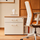 seating_chair_evo_gr62016_desk_ogi_w_mdd_canadian_oak